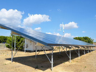 Procédé De Traitement D’eau Avec Alimentation Photovoltaïque Et éolienne